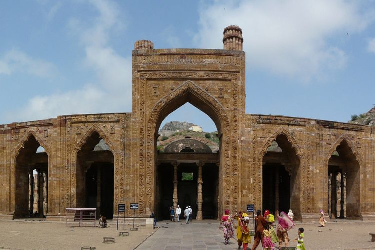 Hotel Merwara Estate – Adhai Din Ka Jhonpra Hotel Merwara Estate - Adhai Din Ka Jhonpra