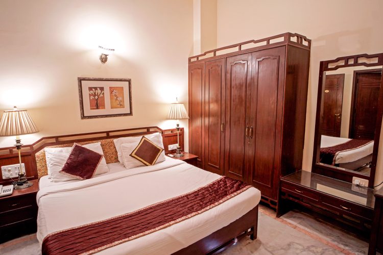 HotelMerwaraEstate-StandardRoom2